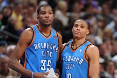 天空队VS太阳队：常规赛焦点战，争夺状元签激战正酣